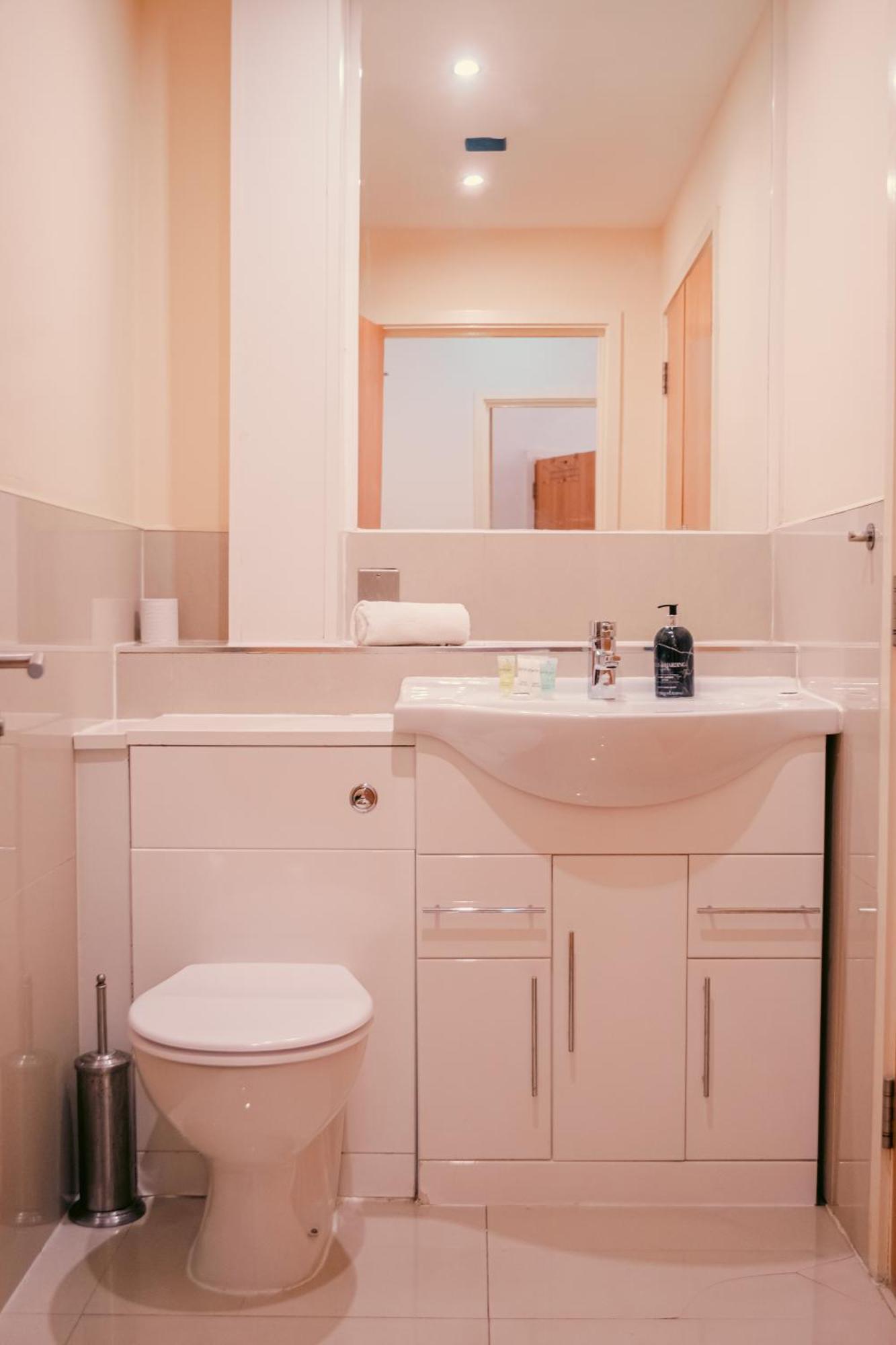 Chic Georgian Flat In Central Манчестер Екстер'єр фото
